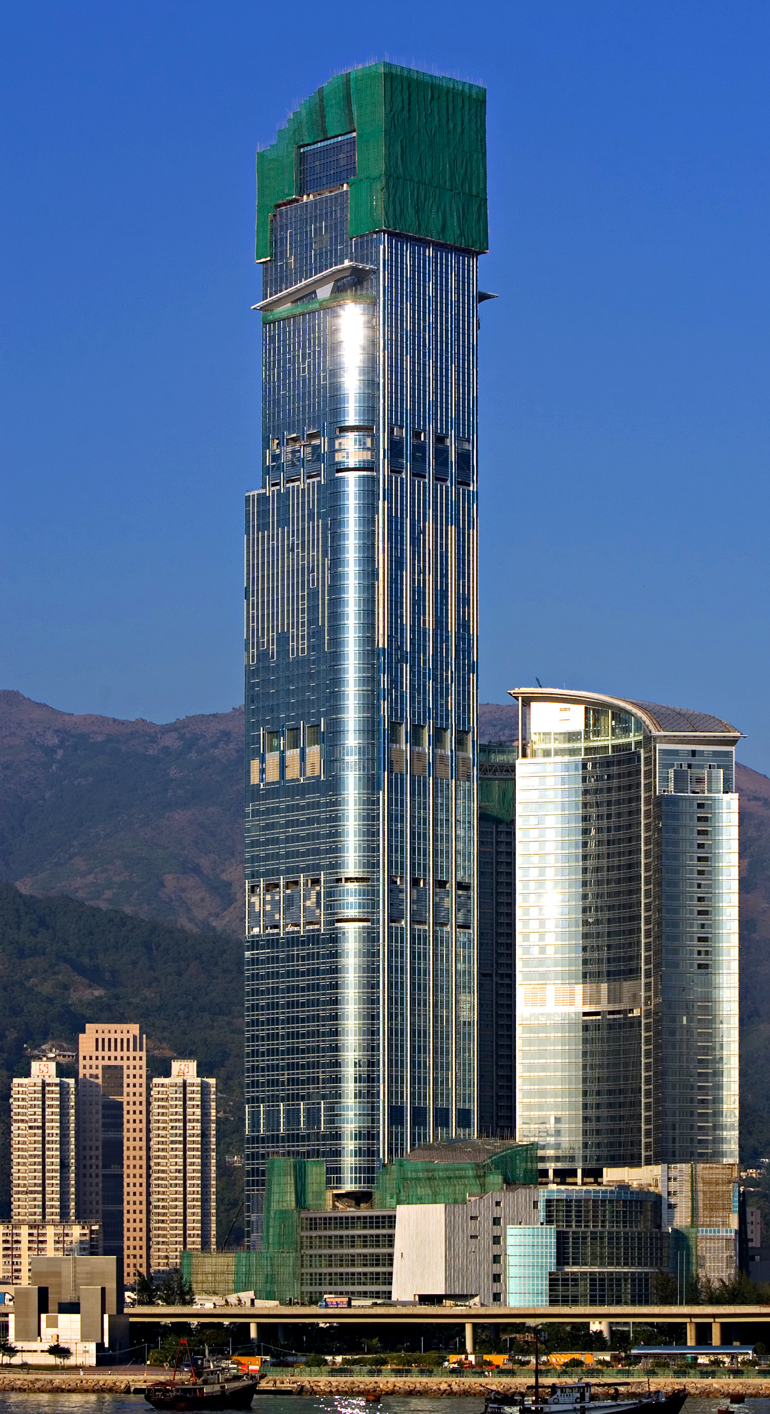Nina Tower, Hong Kong - View from Tsing Yi. © Mathias Beinling